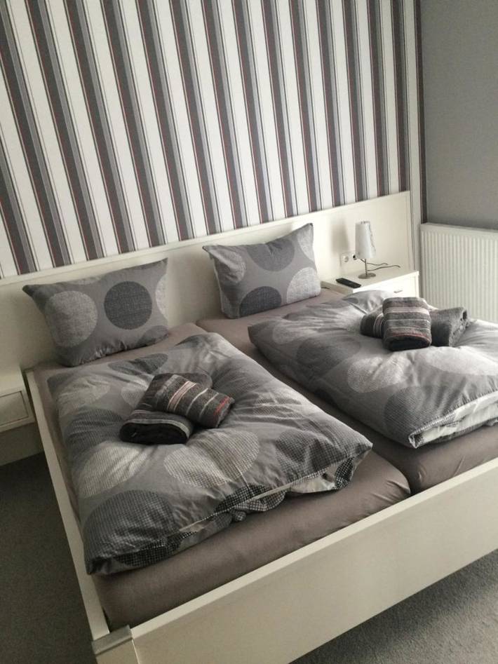 Ferienwohnung für 3 Personen, mit Terrasse und Garten sowie Ausblick in Roggenstede