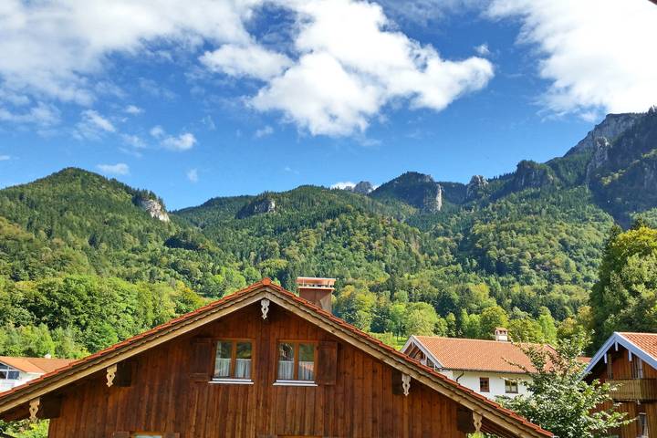 Ganze Ferienwohnung, Ferienwohnung Steger - Ferienwohnung 75 qm zwei Schlafzimmer und Ostbalkon in Kampenwand, Aschau im Chiemgau