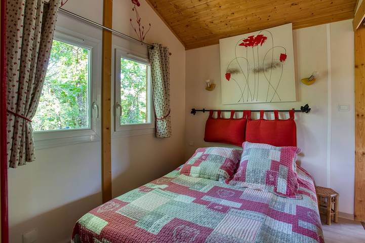 Gîte pour 4 personnes, avec jardin ainsi que sauna et piscine, animaux acceptés à Orliaguet - 2