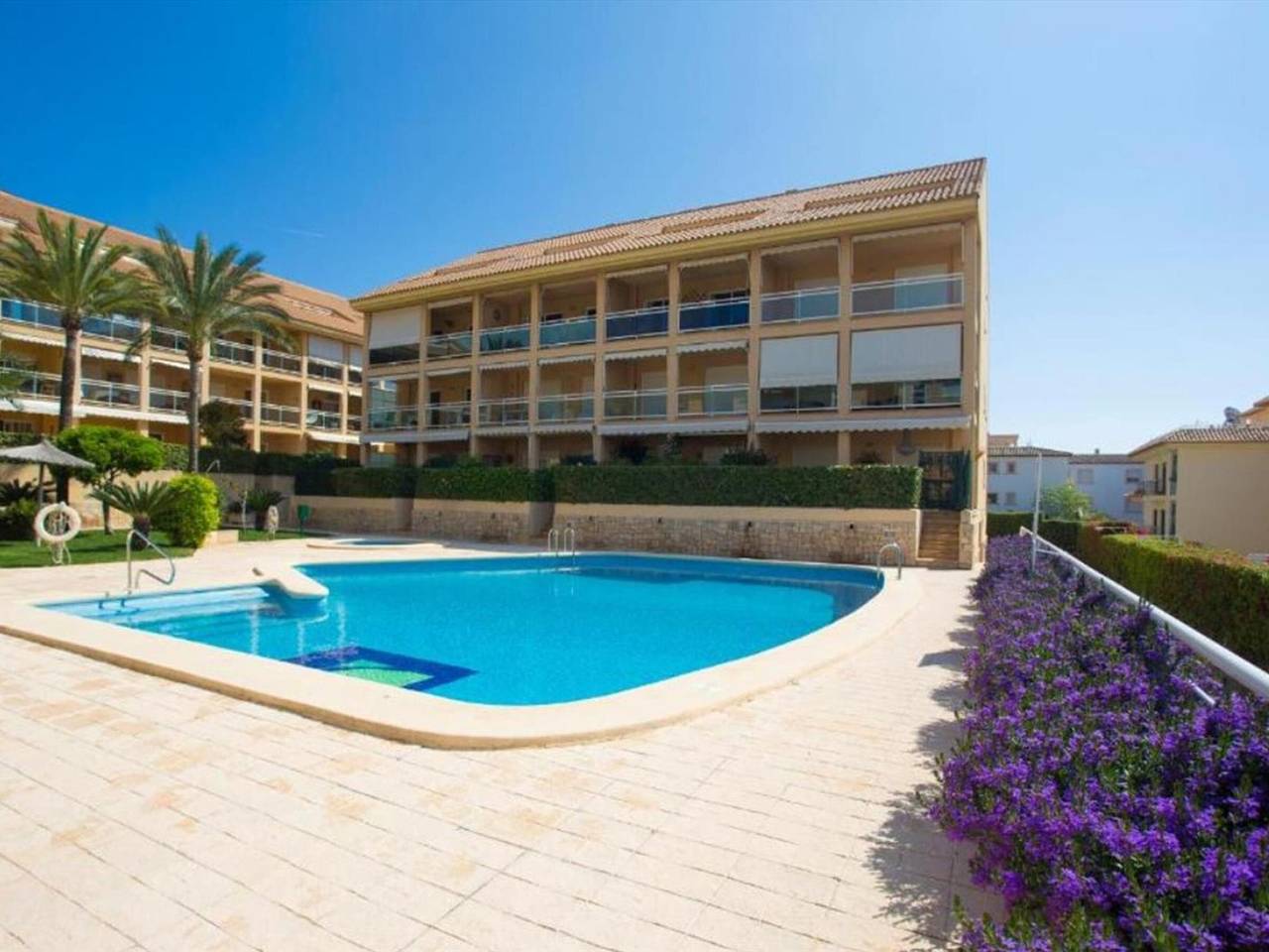 Hel lejlighed, Modern apartment in Javea near the beach with air conditioning in Javea Port, Jávea
