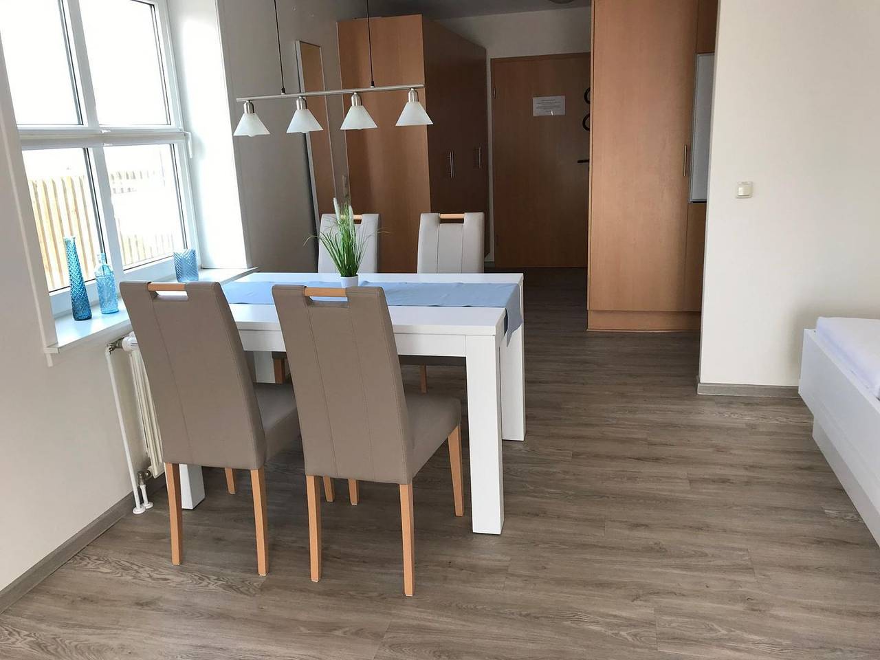 Ganze Wohnung, 1- Raumappartement mit Balkon Süd- Landseite in Wendtorfer Strand, Stein