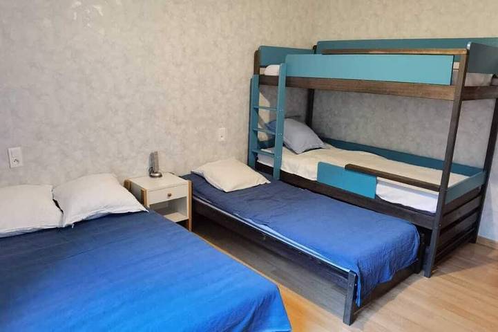 Location de vacances pour 11 personnes, avec jardin et balcon à Cornillon-Confoux - 3