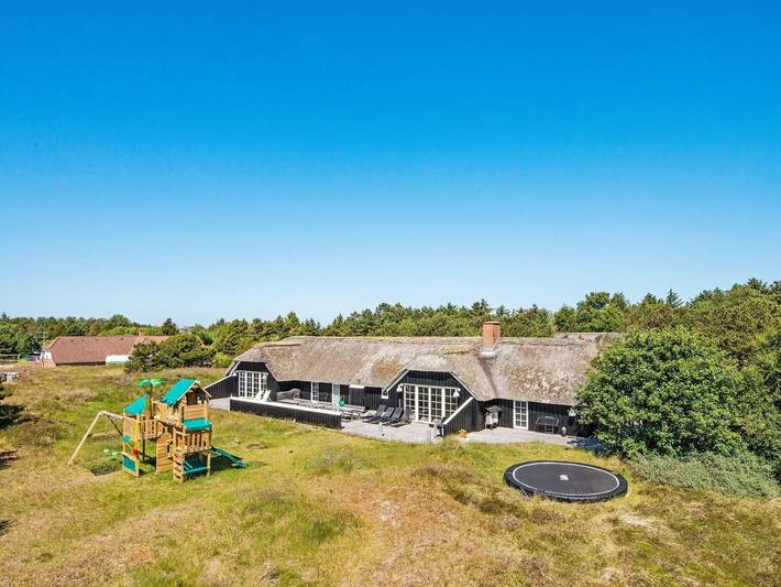 Ferienhaus für 18 Personen, mit Whirlpool und Terrasse sowie Pool und Sauna auf Fanø - 2