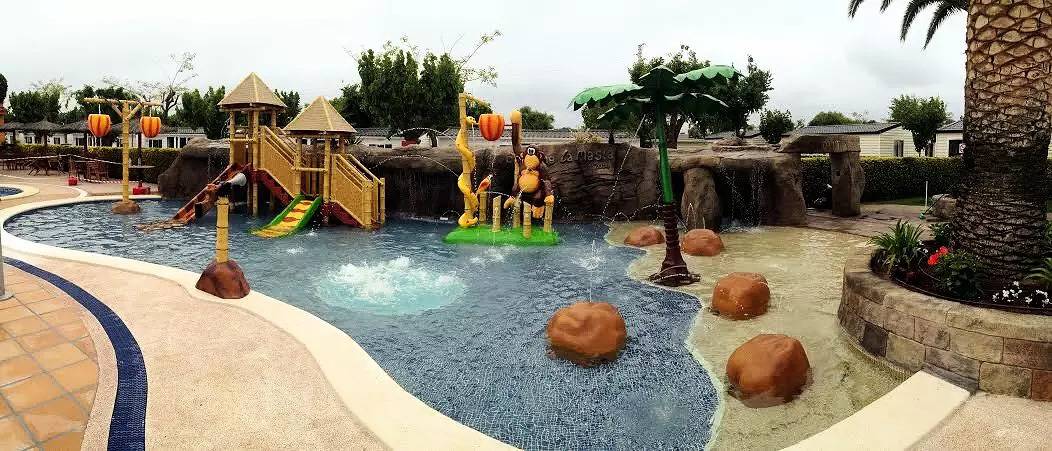 Mobile Home 3 Rooms 4 People Air Conditioned in Blanes, Costa Brava