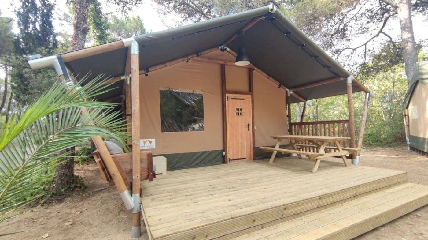 Zecamping 4* 100m plage piscine animations locatif Tv Lv clim 50m2 in Pals, Costa Brava