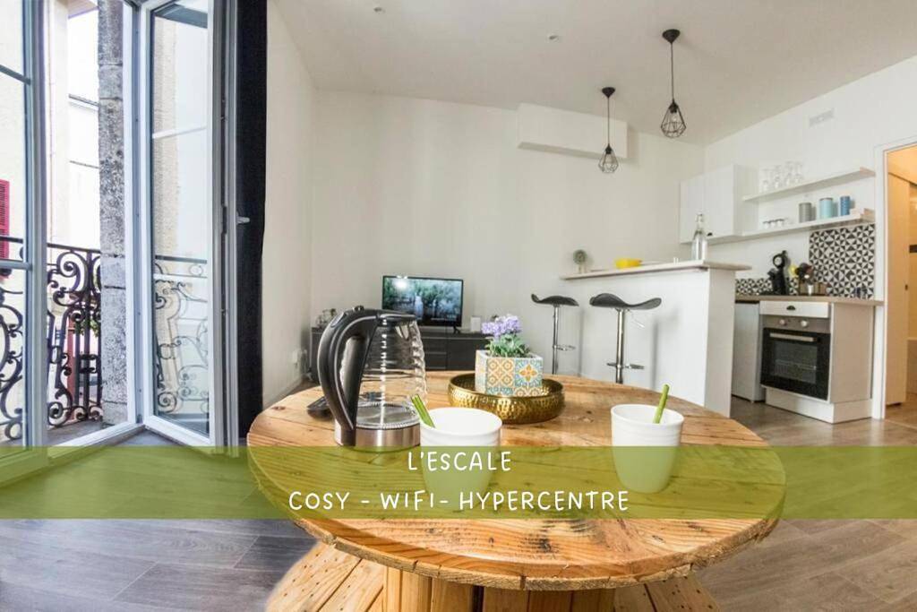 Appartement entier, L'escale - Centre ville - 3 étoiles in Bourg-en-Bresse, Région de Bourg-en-Bresse