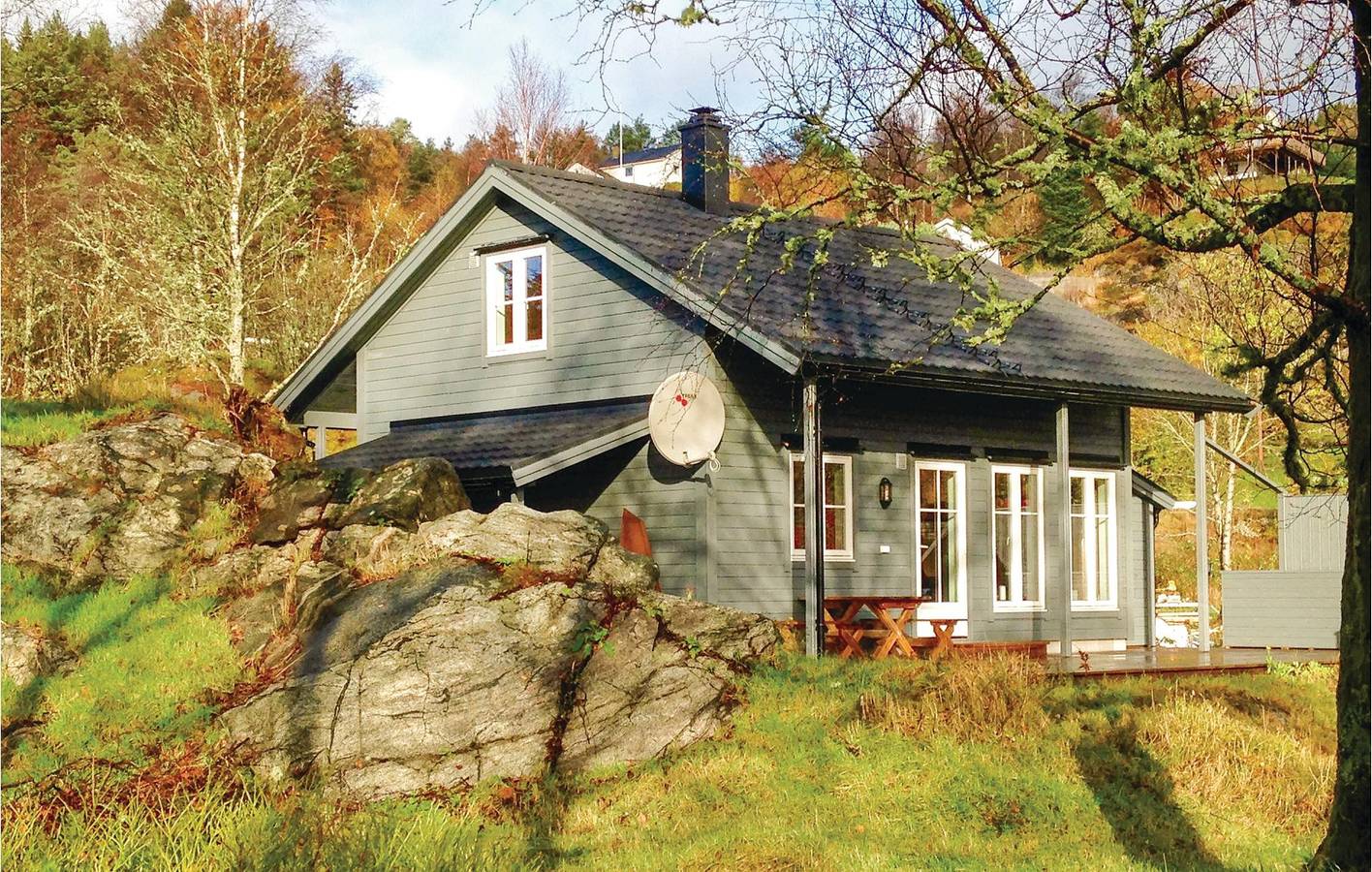Ferienhaus für 6 Personen mit Terrasse in Lindås