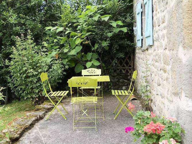 Gîte pour 2 personnes, avec jardin, animaux acceptés à Peyrat-le-Château - 2