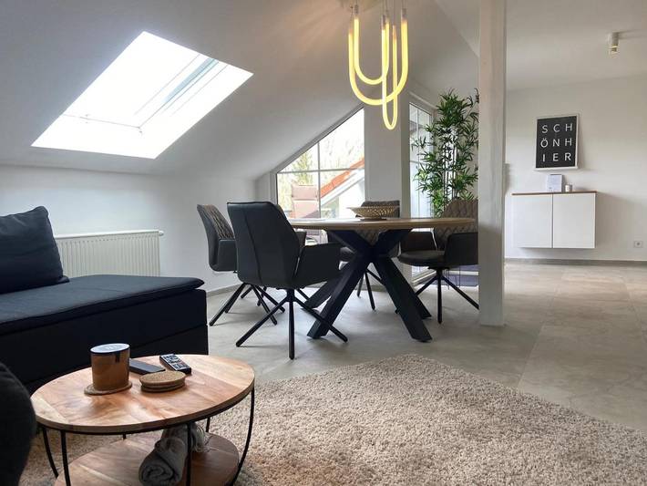 Ferienwohnung für 8 Personen, mit Balkon und Terrasse