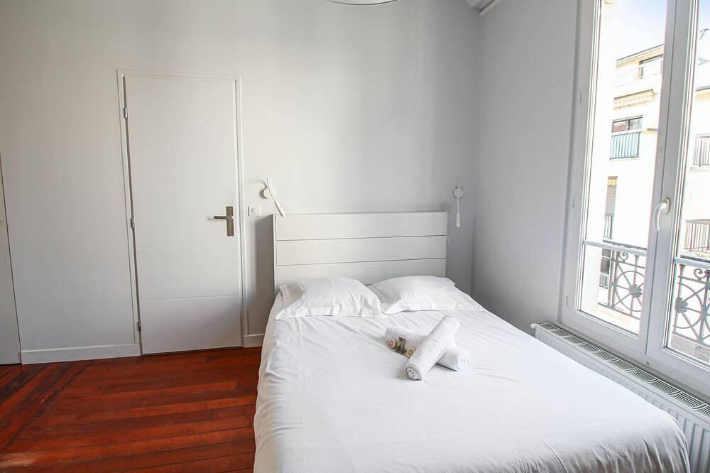 Entire apartment, La terrasse d'Issy - Welkeys in Issy-les-Moulineaux, Hauts-de-Seine
