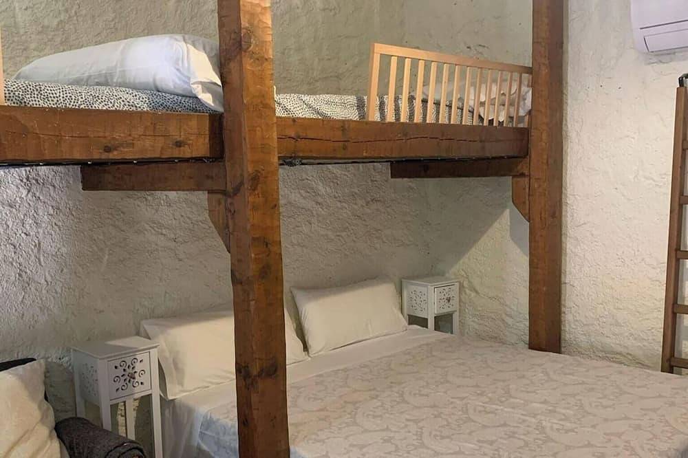 Ganze Wohnung, Almanzor Apartment in Candeleda, Valle del Tiétar