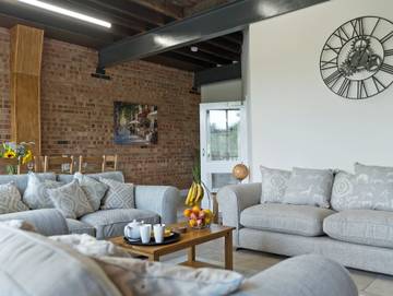 Log Cabin for 10 People in Lincolnshire, Midlands, Photo 3