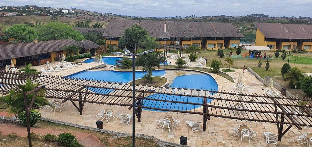 Casas e apartamentos de temporada para 8 pessoas, com jardim e piscina e ainda balcão em Gravatá