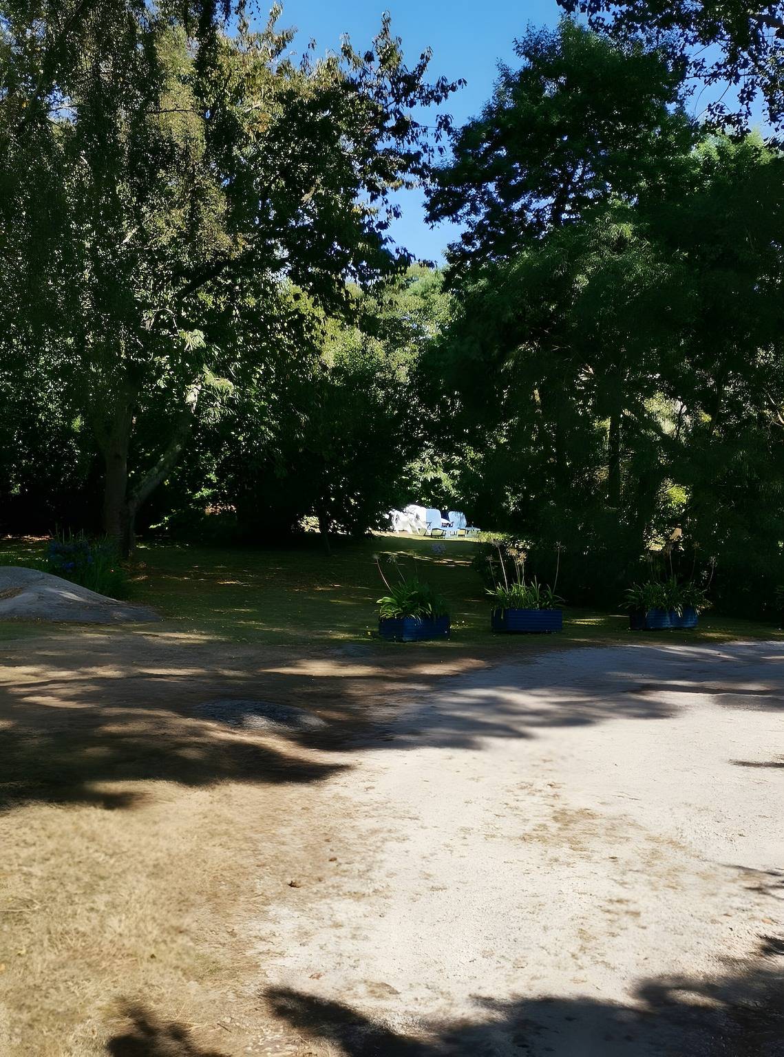 Chambre d'hôtes « Les Agapanthes » avec terrasse partagée, jardin privé et Wi-Fi in Perros-Guirec, Côte de Granit Rose