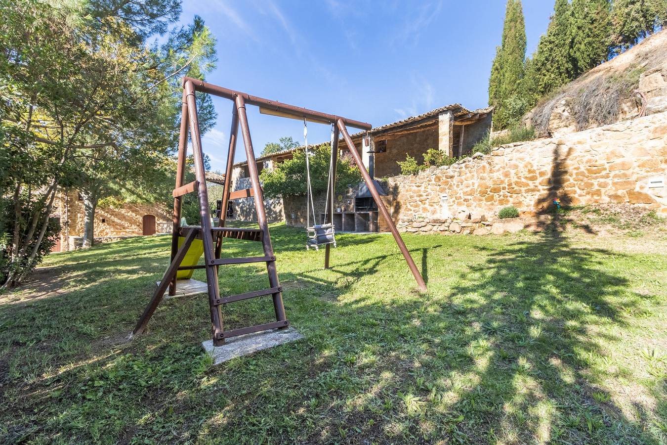 Casa de vacaciones 'Mas Vilardaga' con vistas a la montaña, Wi-Fi y aire acondicionado in Baronía de Rialp, Noguera