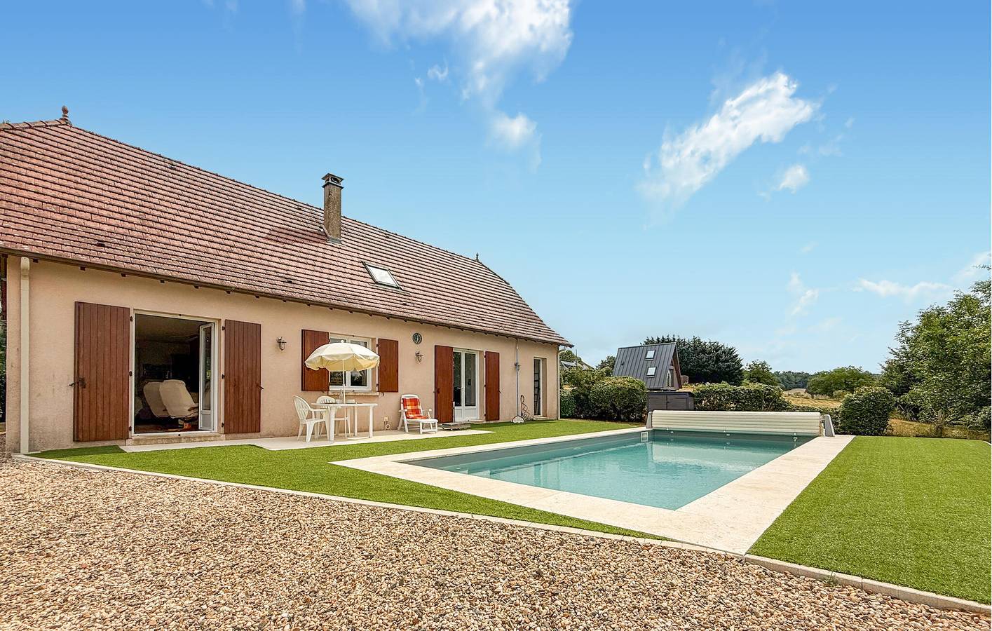Charmant appartement de 140 m² avec piscine, à proximité du centre-ville de Savignac-Lédrier in Saint-Mesmin (Dordogne), Périgord Vert