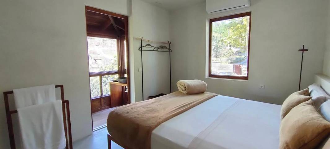 Hôtel pour 2 personnes, avec jardin et terrasse ainsi que piscine et vue à Pontevedra - 4
