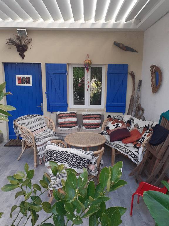 Gîte pour 9 personnes, avec jardin et terrasse à Saint-Palais-sur-Mer - 2