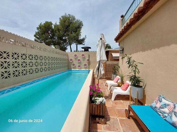 Casa de vacaciones para 2 personas, con jacuzzi además de jardín y piscina - 1