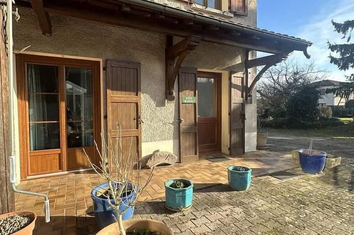 Location de vacances pour 4 personnes, avec Jardin dans Tramoyes