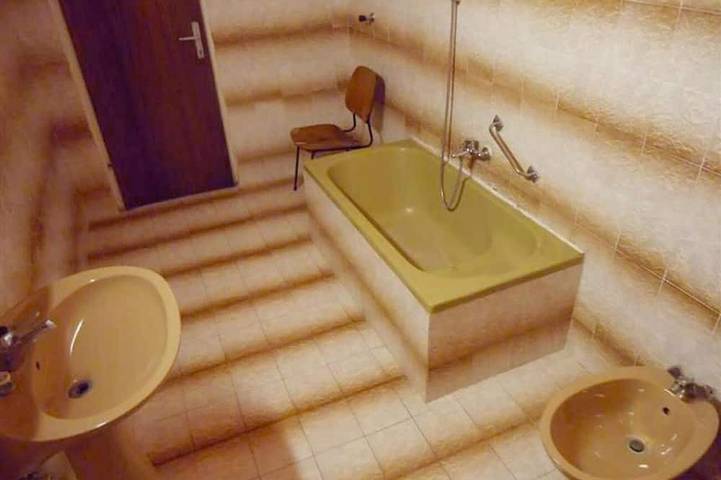 Ganze Wohnung, 2-Zimmer-Ferienwohnung mit Terrasse und Meerblick Mrljane, Pasman in Nevidane, Pasman