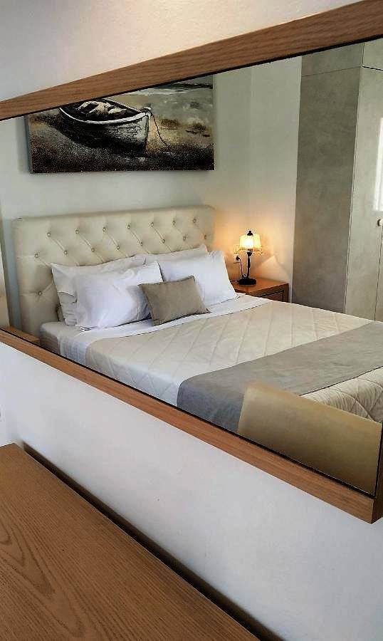 Maison d’hôte pour 2 personnes, avec terrasse et vue à Thera - 4