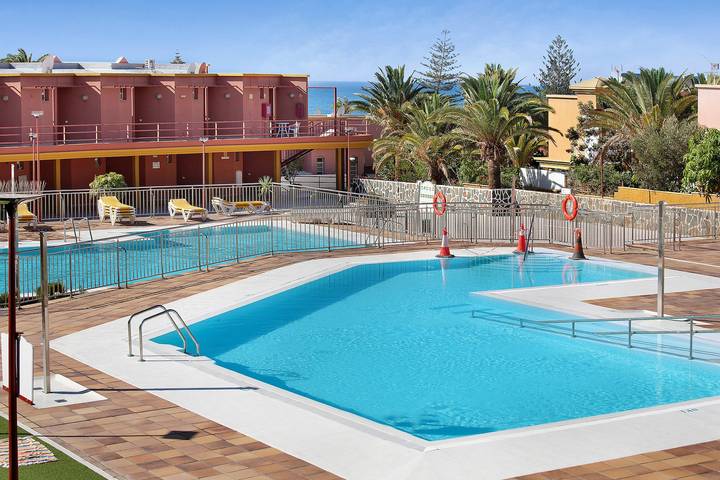 Chalet para 5 personas, con piscina para niños además de jardín y jacuzzi en Gran Canaria - 3