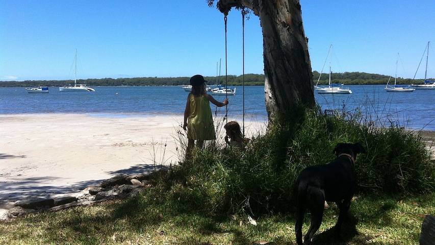 Holiday home for 8 people, with balcony and garden in Port Stephens Council
