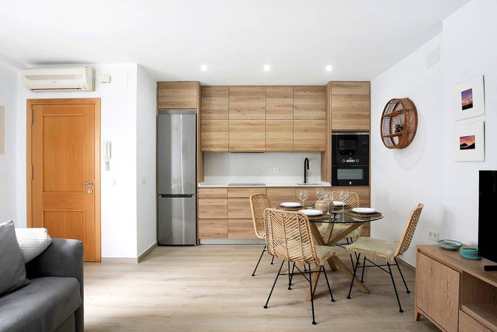 Entire apartment, Central Holiday Apartment “Apartamento María Conil Bajo” with Air-Conditioning in Conil de la Frontera, Costa de la Luz