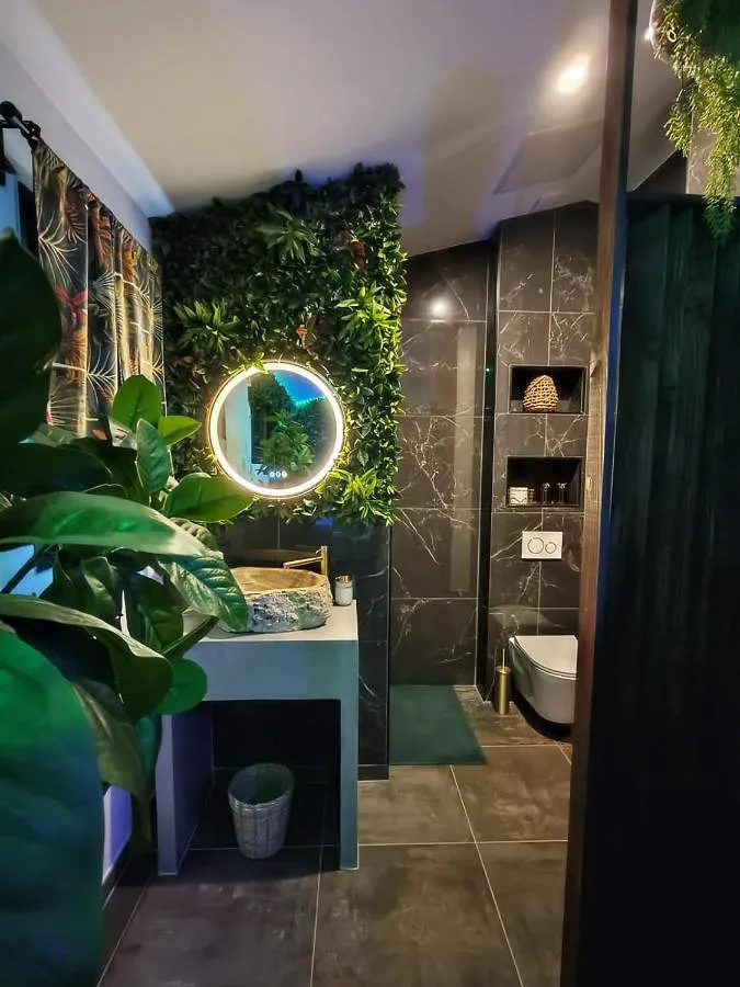 Hotel para 2 personas, con jardín además de vistas y terraza - 1
