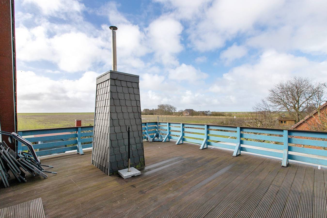 Ganze Wohnung, Apartment 'Fewo 4 Langeneß' mit Terrasse, Gemeinschaftsgarten und Wlan. Platz für bis zu 3 Gäste in Dagebüll, Nordseeküste