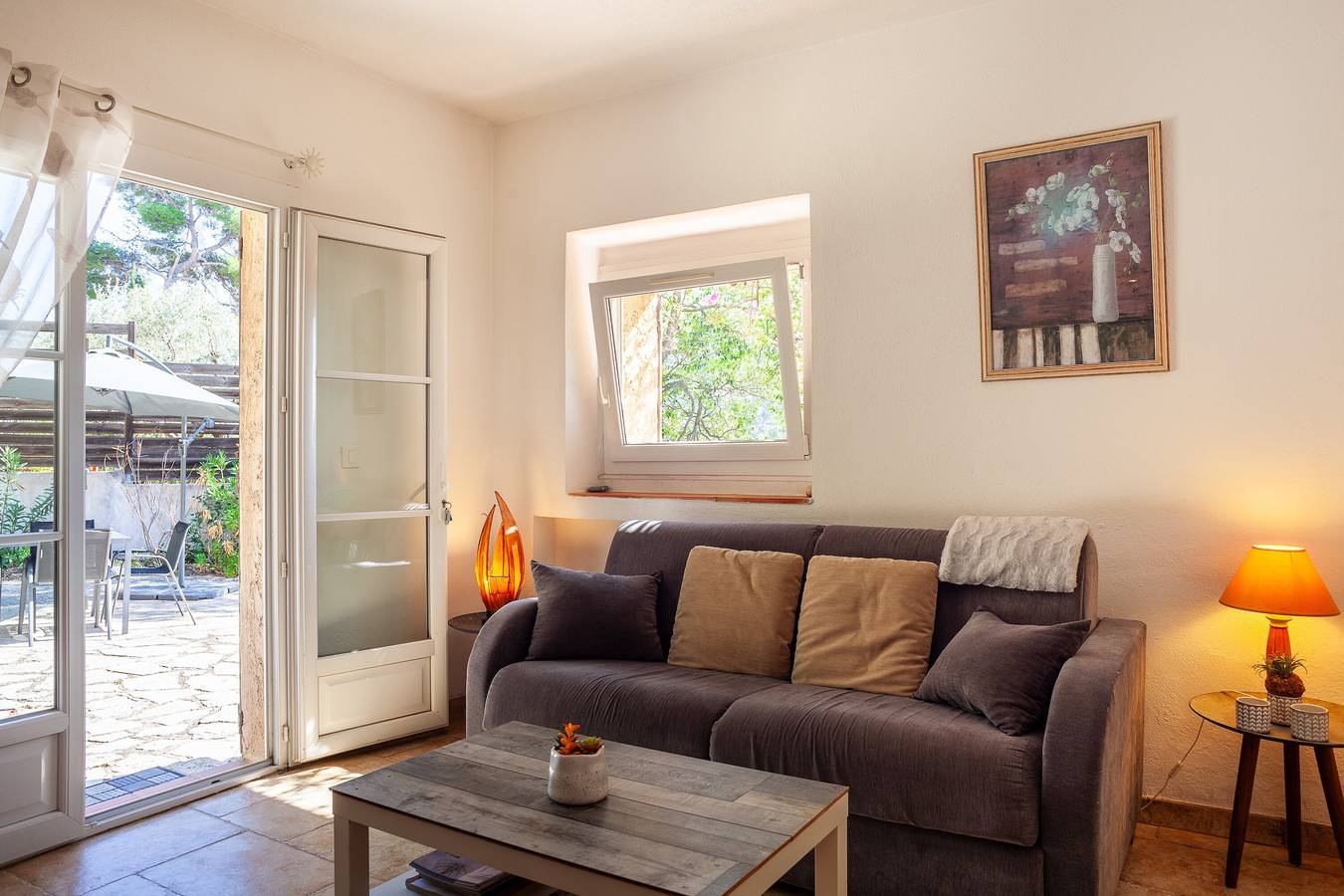 Appartement entier, Appartement 'Somptueux Avec Jardin' avec Vue Mer, Wi-Fi et Climatisation in Cassis, Parc national des Calanques