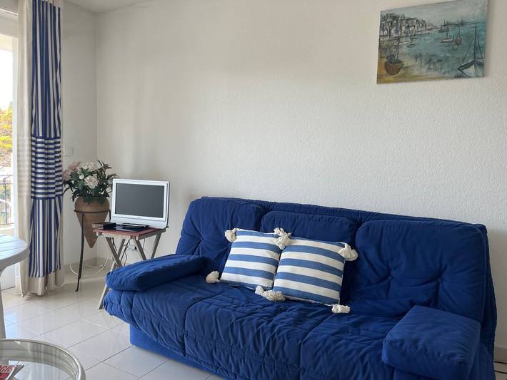 Gîte pour 4 personnes, avec terrasse dans Plage Benoît - 3