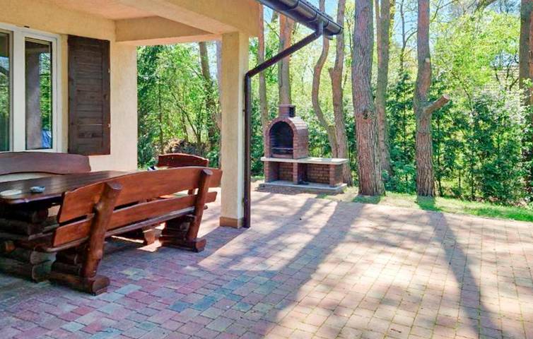 Casa de vacaciones para 17 personas con terraza in Mazovia (región)