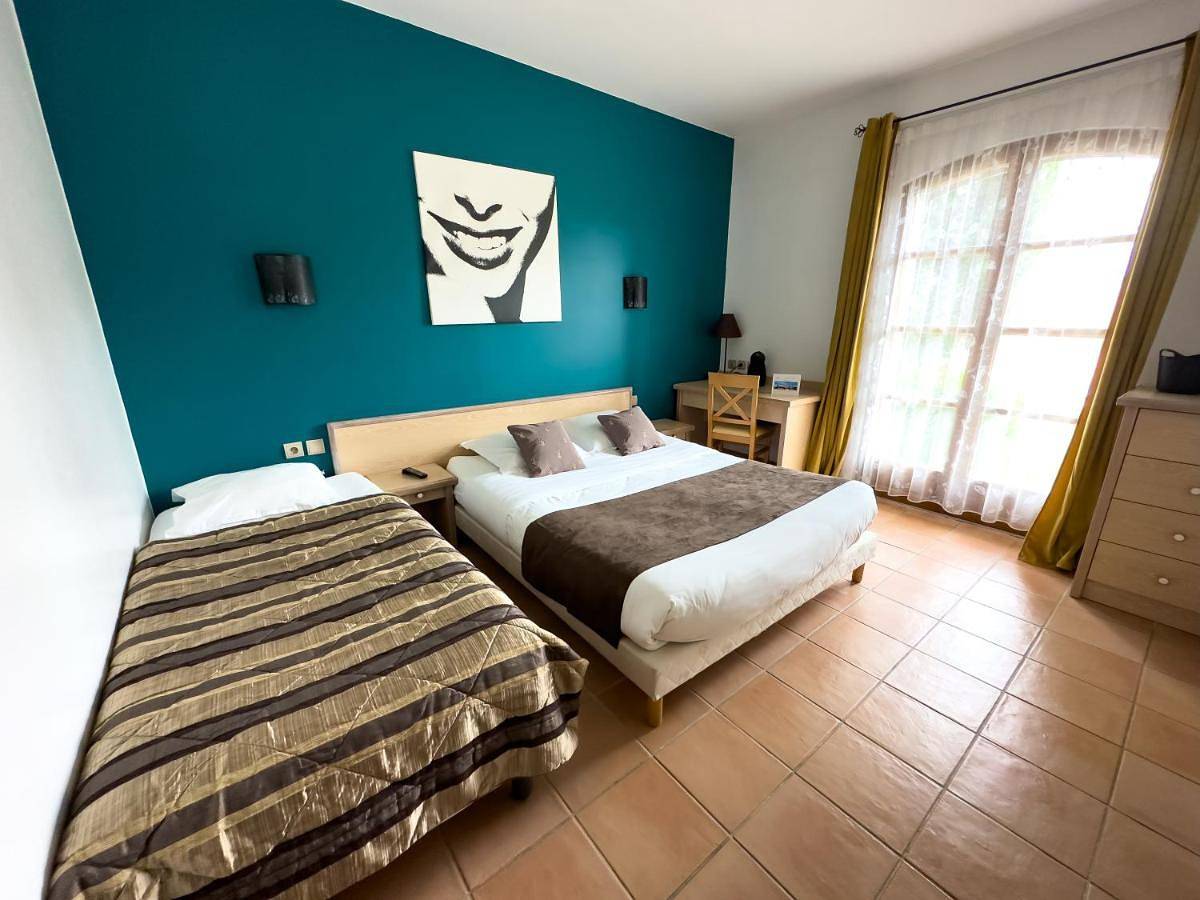 Triple Room in Saint-Jean-le-Centenier, Ardèche