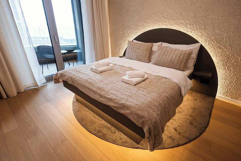 Entire apartment, Skypark Luxe Living Ii in Bratislava, Bratislava region