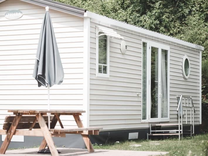 Vakantiewoning voor 6 personen, met terras en zwembad in Viroinval