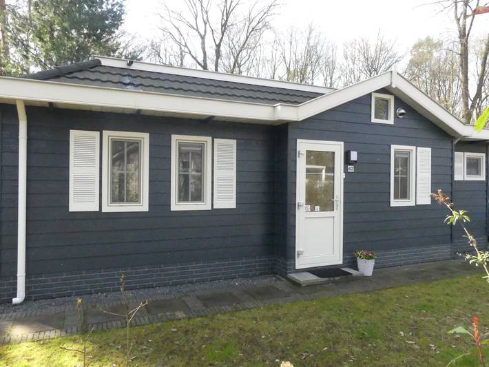 Ferienhaus für 4 Personen, mit Kinderpool und Garten sowie Terrasse - 1