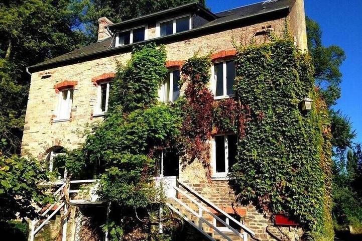 Gîte pour 9 personnes, avec terrasse et jardin à Le Vey - 4