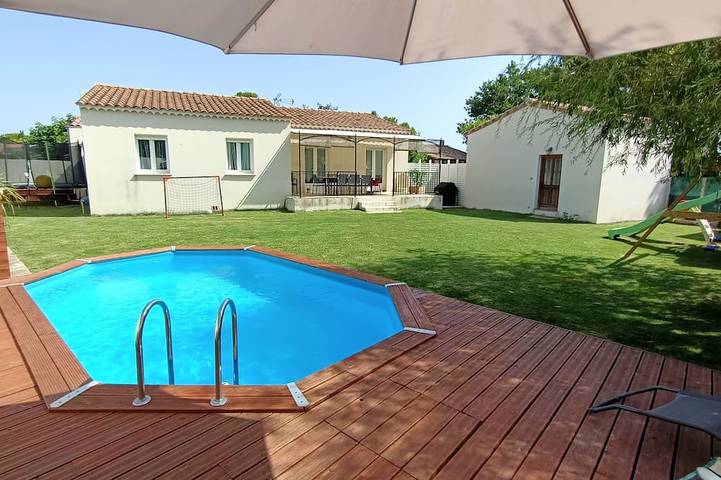 Villa pour 9 personnes, avec Terrasse et Jardin