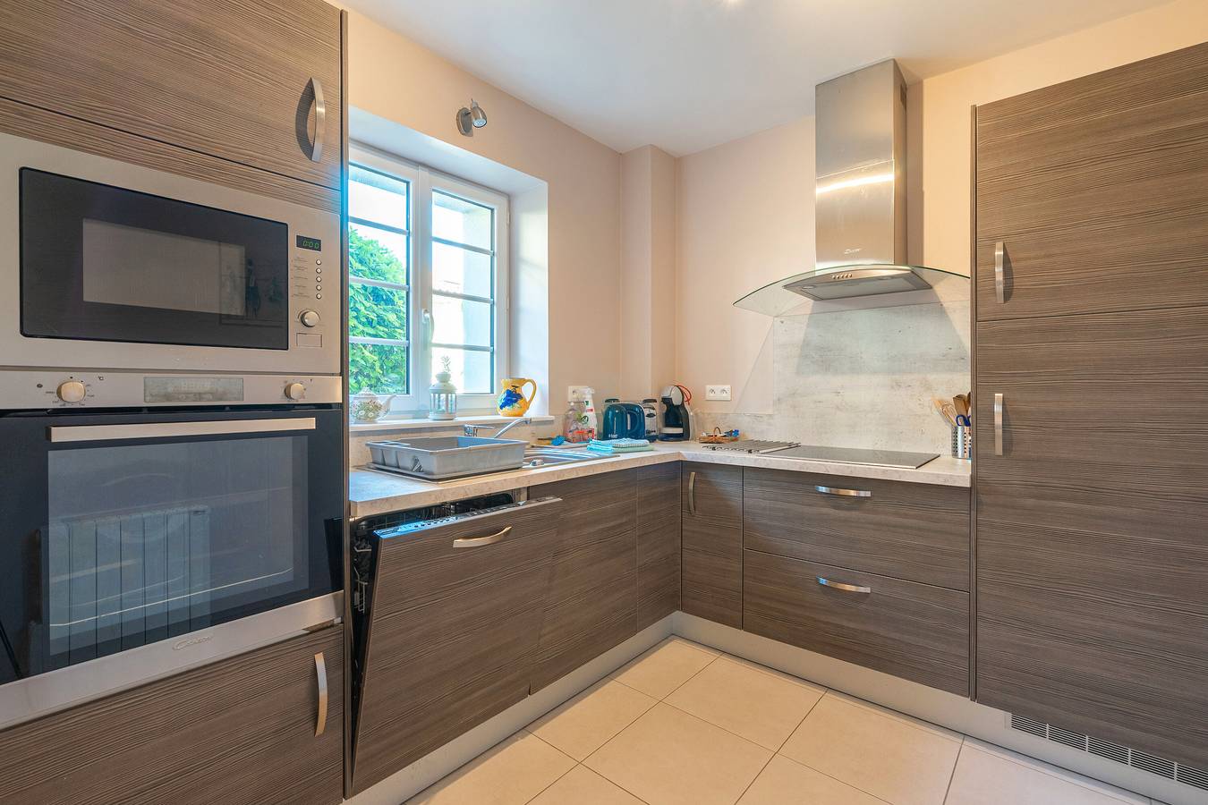 Holiday Home 'Myosotis' with Shared Pool, Private Terrace and Wi-Fi in Saint-Seurin-de-Palenne, Jonzac region