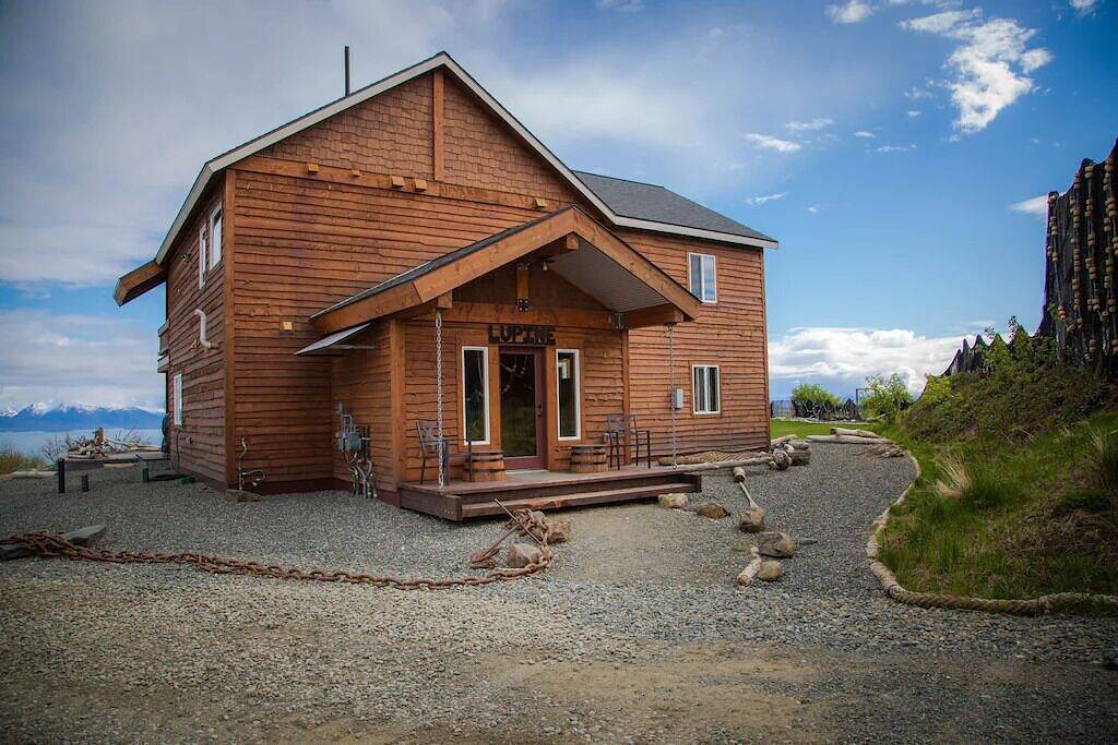 Wunderschönes Haus mit freiem Blick auf das Meer und die Berge und eigenem Whirlpool! in Homer, Kenai Peninsula