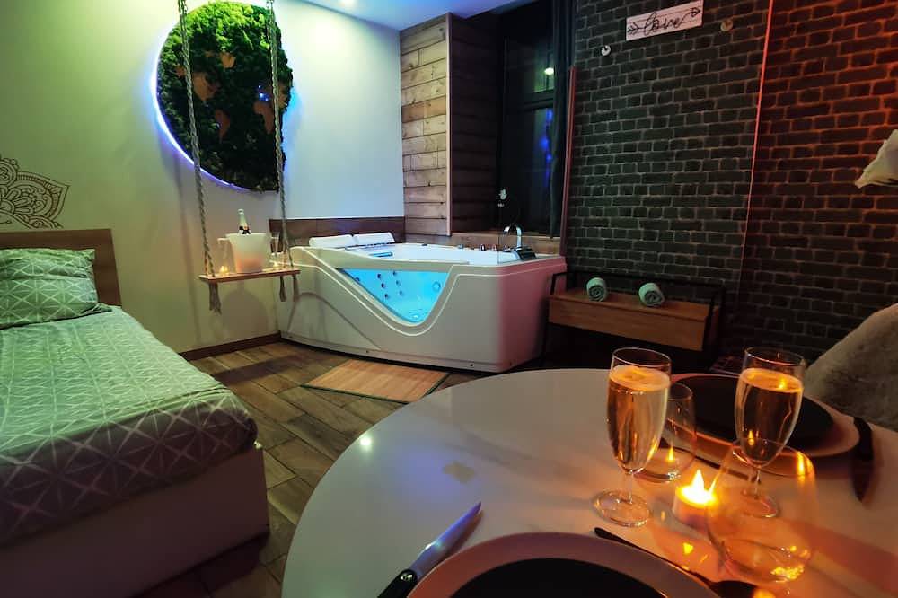 Apartamento entero, L'éden: private Jacuzzi in Brie-Comte-Robert, Sena y Marne