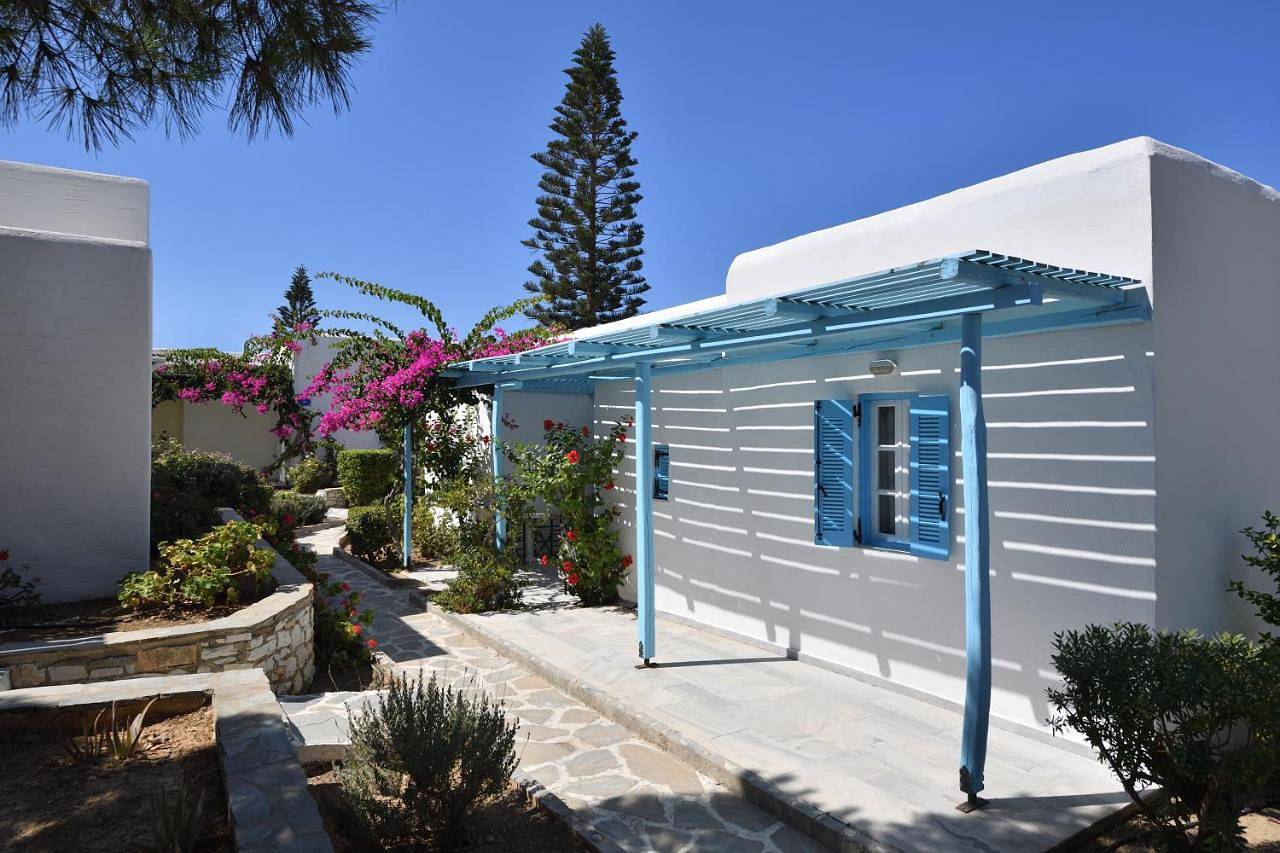 Classic Bungalow in Paros