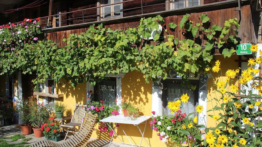 Ferienhaus für 9 Personen, mit Pool und Balkon in Rettenschöss