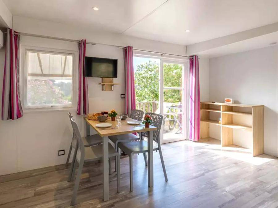Camping Saint Louis - Mobilhome 4 personas - Mobil home | Confort | 2 Dormitorios | 4 Pers | Terraza elevada | Aire acondicionado | Tv in La Roquette-sur-Siagne, Region de Cannes