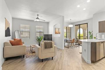 Vacation Rental for 4 Guests in Glendale, Maricopa County, Picture 2