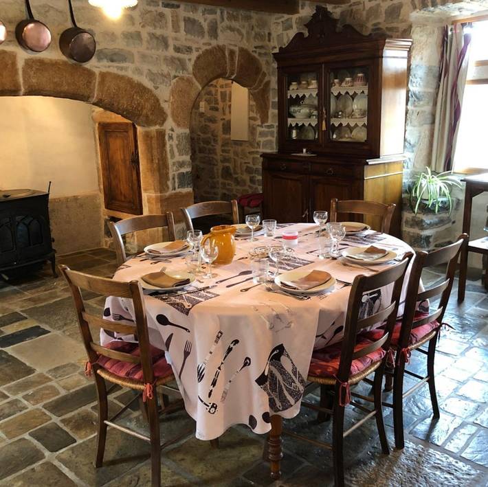 Gîte pour 7 personnes, avec terrasse à Compeyre - 2