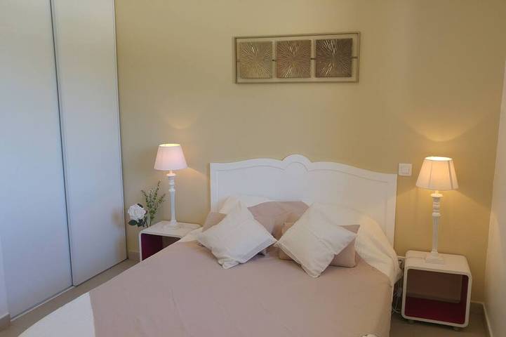 Appart piscina climatizada, Wifi, aire acondicionado, Tv río 1 min y playa 5 min in Galéria, Parc naturel régional de Corse