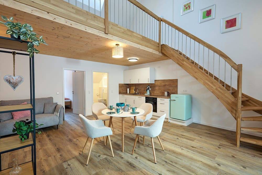 Ganze Wohnung, Loft-Apartment 4 mit Balkon und Saunabenutzung in Herbolzheim, Südschwarzwald